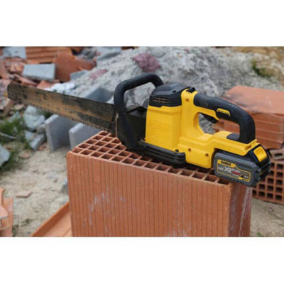 Купити Пила ALLIGATOR акумуляторна безщіткова DeWALT DCS396N. Офіційний магазин Dewalt Україна. Фірмовий інструмент та обладнання DeWALT, STANLEY, BLACK+DECKER, BOSTITCH