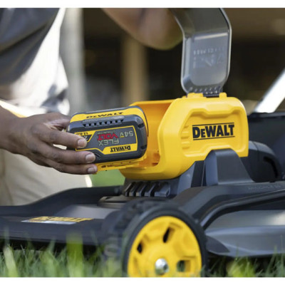 Купить Газонокосилка аккумуляторная самоходная бесщёточная DeWALT DCMWSP550N. Официальный магазин Dewalt Украина. Фирменный инструмент и оборудовние DeWALT, STANLEY, BLACK+DECKER, BOSTITCH