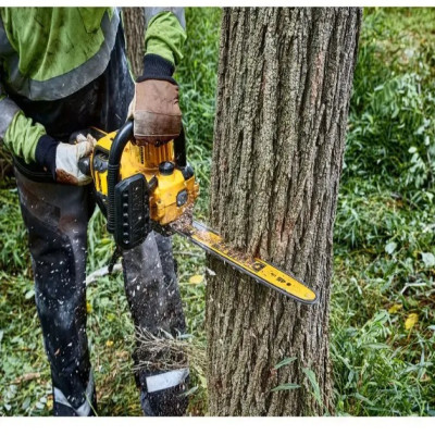 Купити Пила ланцюгова акумуляторна безщіткова DeWALT DCMCS574X1. Офіційний магазин Dewalt Україна. Фірмовий інструмент та обладнання DeWALT, STANLEY, BLACK+DECKER, BOSTITCH