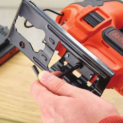 Купить Пила лобзиковая аккумуляторная BLACK+DECKER BDCJS18. Официальный магазин Dewalt Украина. Фирменный инструмент и оборудовние DeWALT, STANLEY, BLACK+DECKER, BOSTITCH