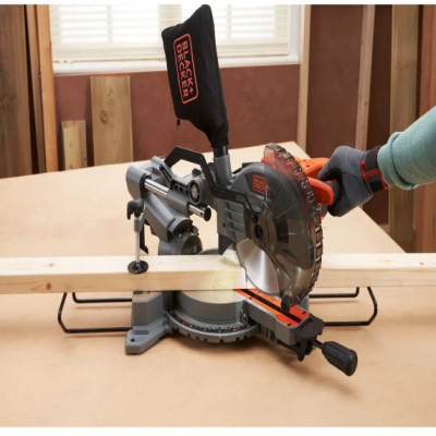 Купить Пила торцовочная сетевая BLACK+DECKER BES701. Официальный магазин Dewalt Украина. Фирменный инструмент и оборудовние DeWALT, STANLEY, BLACK+DECKER, BOSTITCH