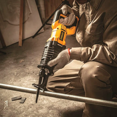 Купити Пила шабельна STANLEY STPT0900. Офіційний магазин Dewalt Україна. Фірмовий інструмент та обладнання DeWALT, STANLEY, BLACK+DECKER, BOSTITCH