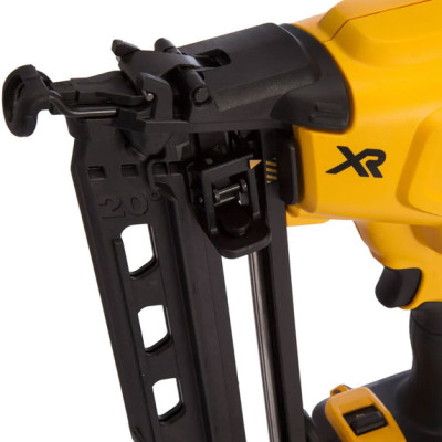 Купити Пістолет цвяхозабивний акумуляторний безщітковий DeWALT DCN662D2. Офіційний магазин Dewalt Україна. Фірмовий інструмент та обладнання DeWALT, STANLEY, BLACK+DECKER, BOSTITCH