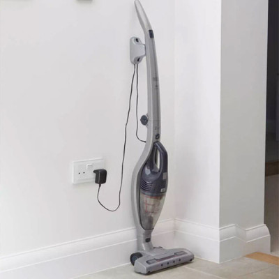 Купити Пилосос акумуляторний (електровіник) BLACK+DECKER SVB520JW. Офіційний магазин Dewalt Україна. Фірмовий інструмент та обладнання DeWALT, STANLEY, BLACK+DECKER, BOSTITCH