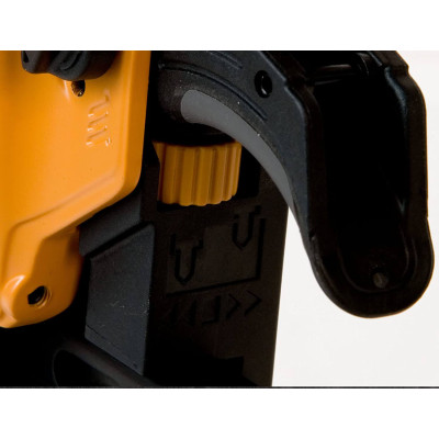 Купити Пістолет скобозабивний пневматичний BOSTITCH SX1838-E. Офіційний магазин Dewalt Україна. Фірмовий інструмент та обладнання DeWALT, STANLEY, BLACK+DECKER, BOSTITCH