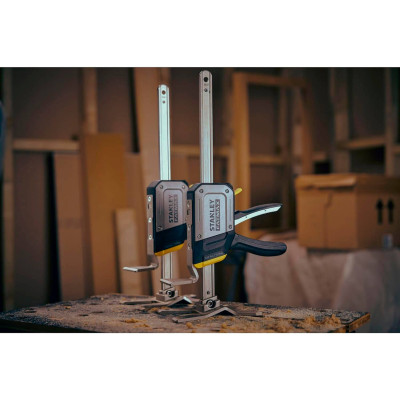 Купить Струбцина распорная-домкрат FATMAX® TradeLift™ триггерная, максимальная грузоподъемность 150 кг STANLEY FMHT83550-1. Официальный магазин Dewalt Украина. Фирменный инструмент и оборудовние DeWALT, STANLEY, BLACK+DECKER, BOSTITCH