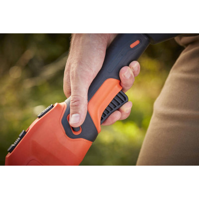 Купити Тример акумуляторний безщітковий BLACK+DECKER BCSTE636L1. Офіційний магазин Dewalt Україна. Фірмовий інструмент та обладнання DeWALT, STANLEY, BLACK+DECKER, BOSTITCH