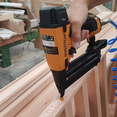 Купить Пистолет штифтозабивной пневматический BOSTITCH BT1855-E. Официальный магазин Dewalt Украина. Фирменный инструмент и оборудовние DeWALT, STANLEY, BLACK+DECKER, BOSTITCH