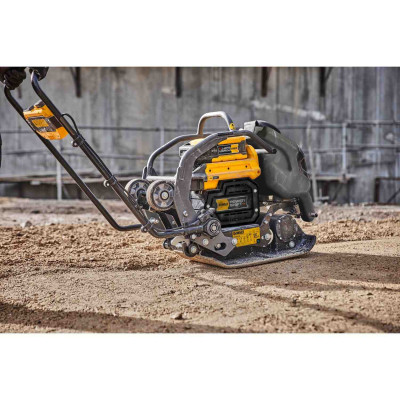 Купити Вібраційна плита прямохідна акумуляторна POWERSHIFT DeWALT DCPS7154N. Офіційний магазин Dewalt Україна. Фірмовий інструмент та обладнання DeWALT, STANLEY, BLACK+DECKER, BOSTITCH