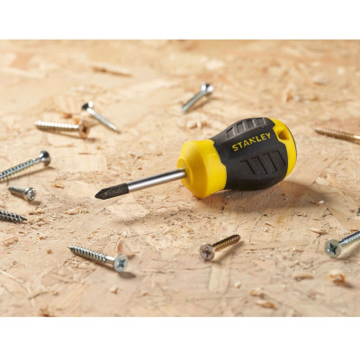 Купити Викрутка Cushion Grip під шліць Ph1 із довжиною жала 45 мм STANLEY STHT16154-0. Офіційний магазин Dewalt Україна. Фірмовий інструмент та обладнання DeWALT, STANLEY, BLACK+DECKER, BOSTITCH