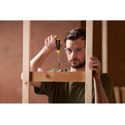 Купить Отвертка Cushion Grip под шлиц Ph1 с длиной жала 75 мм STANLEY STHT16155-0. Официальный магазин Dewalt Украина. Фирменный инструмент и оборудовние DeWALT, STANLEY, BLACK+DECKER, BOSTITCH