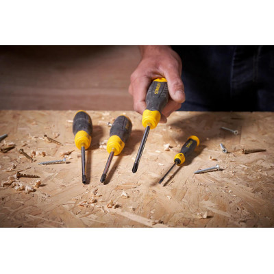Купить Отвертка Cushion Grip под шлиц Ph3 с длиной жала 150 мм STANLEY 0-64-949. Официальный магазин Dewalt Украина. Фирменный инструмент и оборудовние DeWALT, STANLEY, BLACK+DECKER, BOSTITCH