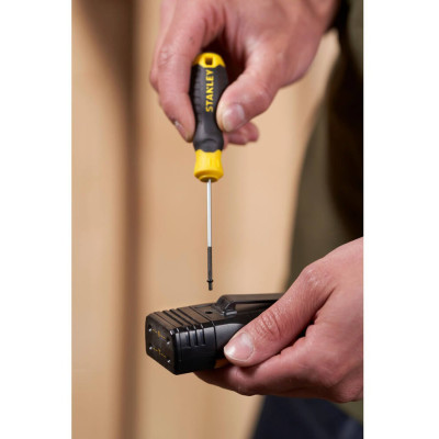 Купити Викрутка Cushion Grip довжиною 60 мм з паралельним жалом під шліц SL 2.5 STANLEY STHT16151-0. Офіційний магазин Dewalt Україна. Фірмовий інструмент та обладнання DeWALT, STANLEY, BLACK+DECKER, BOSTITCH