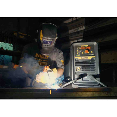 Купити Зварювальний апарат інверторний DeWALT DXWDMIG200E. Офіційний магазин Dewalt Україна. Фірмовий інструмент та обладнання DeWALT, STANLEY, BLACK+DECKER, BOSTITCH